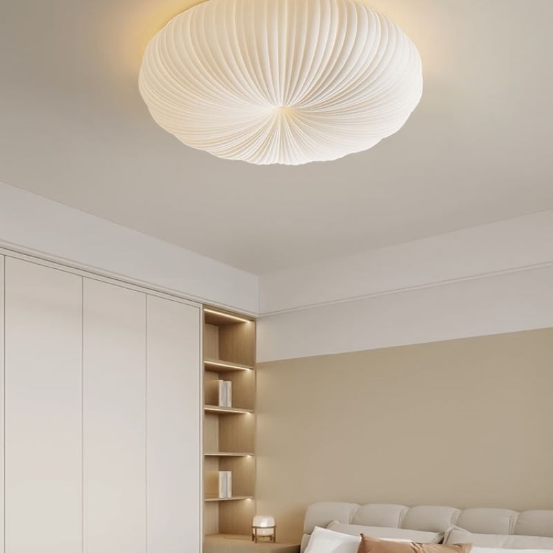 Lampa Sufitowa Minimalistyczna z Plisowanym Kloszem - 4