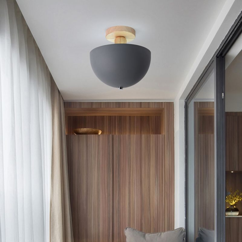 Lampa Sufitowa Skandynawska z Drewnianą Podstawą i Metalowym Kloszem - Szary