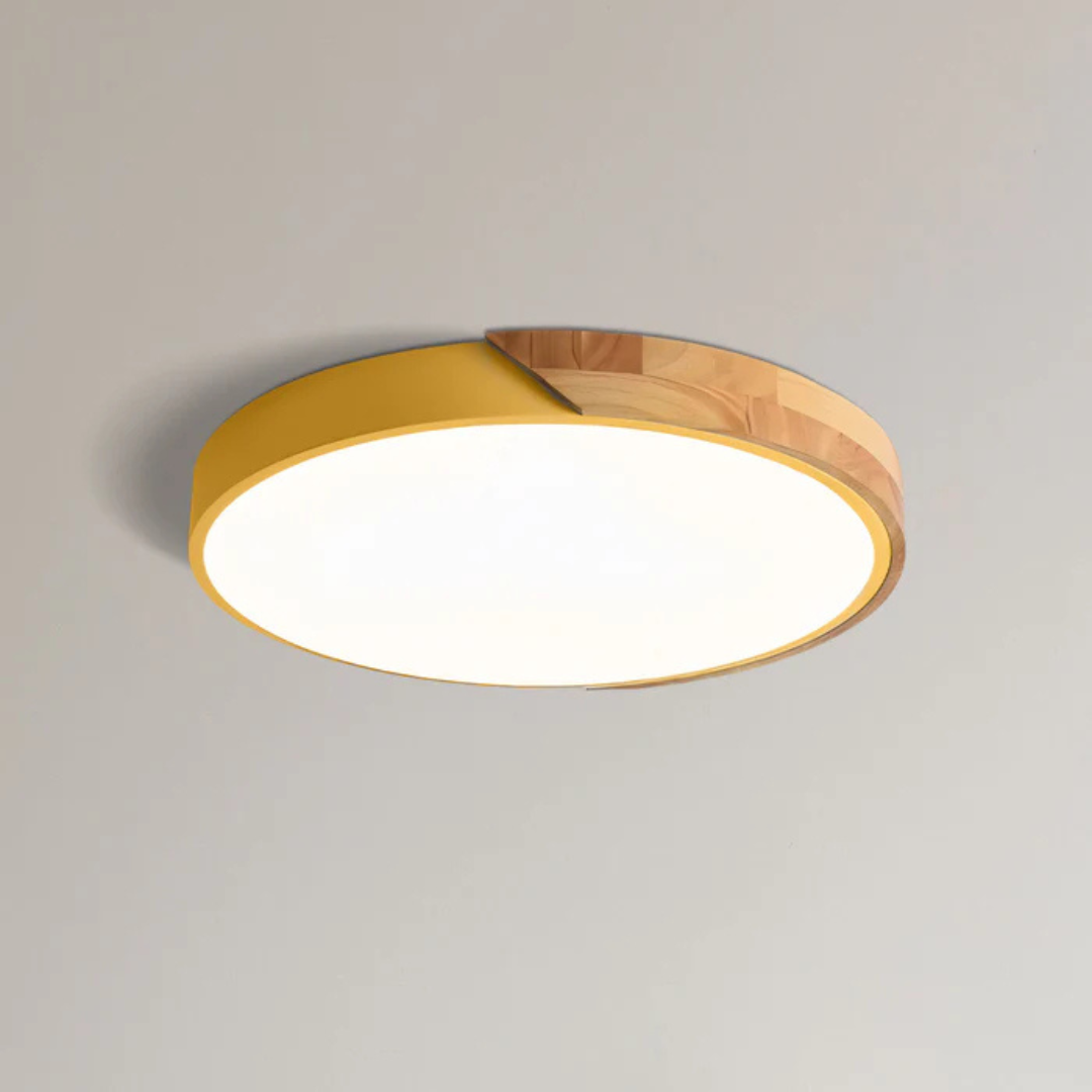Lampa Sufitowa Skandynawska z Drewnianą Ramą i Zintegrowanym LED - Żółty