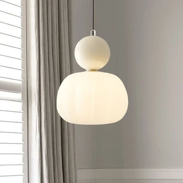 Lampa Wisząca Art Deco z Kulistym Detalem i Matowym Kloszem - Beżowy