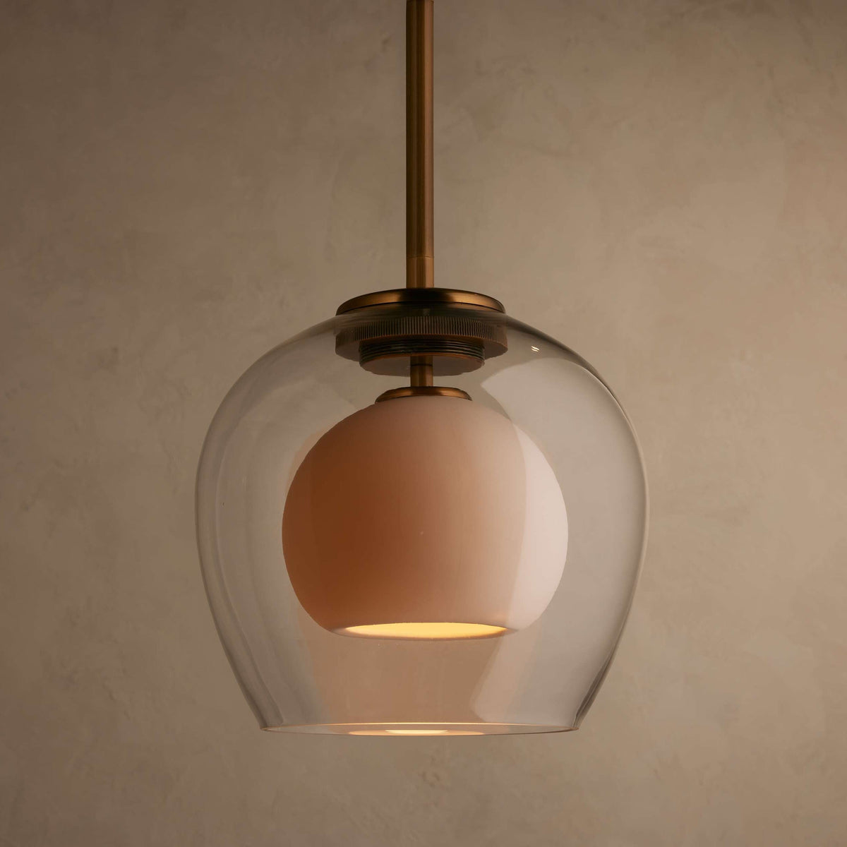 Lampa Wisząca Art Deco z Podwójnym Kloszem Szklanym i Mosiężnym Zawieszeniem - 2