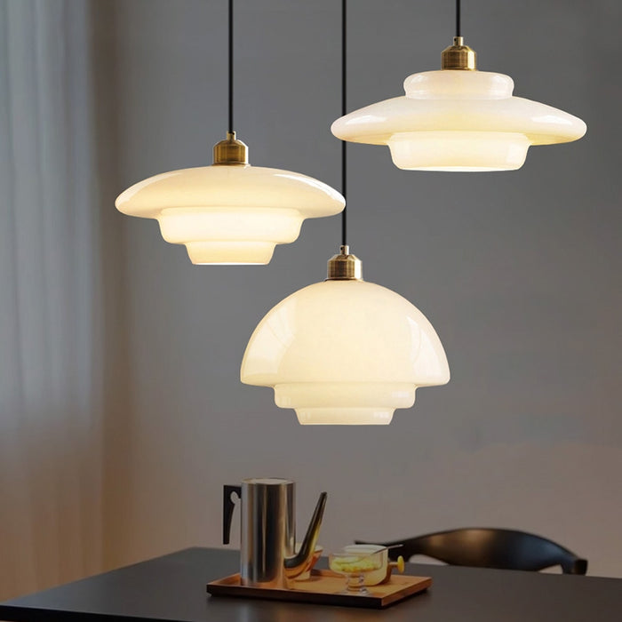Lampa Wisząca Art Deco ze Szklanym Kloszem i Mosiężnym Wykończeniem - 17