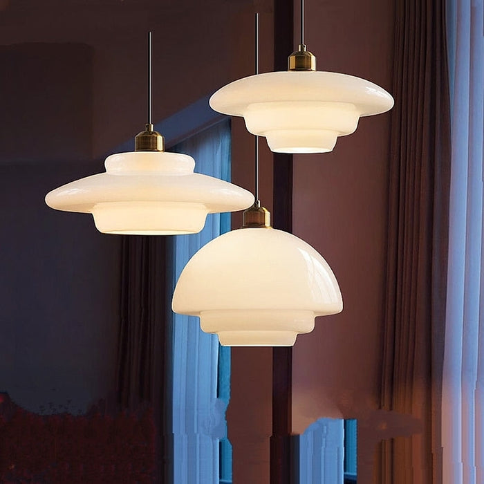 Lampa Wisząca Art Deco ze Szklanym Kloszem i Mosiężnym Wykończeniem - 8