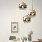 Lampa Wisząca Glamour ze Szklanym Kloszem Kulistym - Złoty