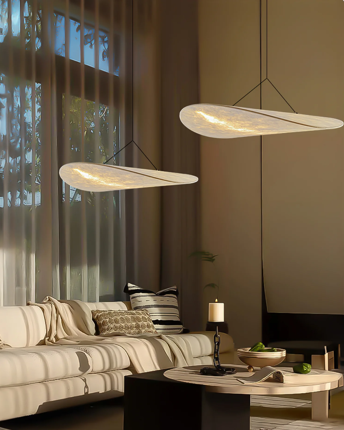 Lampa Wisząca Japandi z Rzeźbiarską Wstęgową Formą