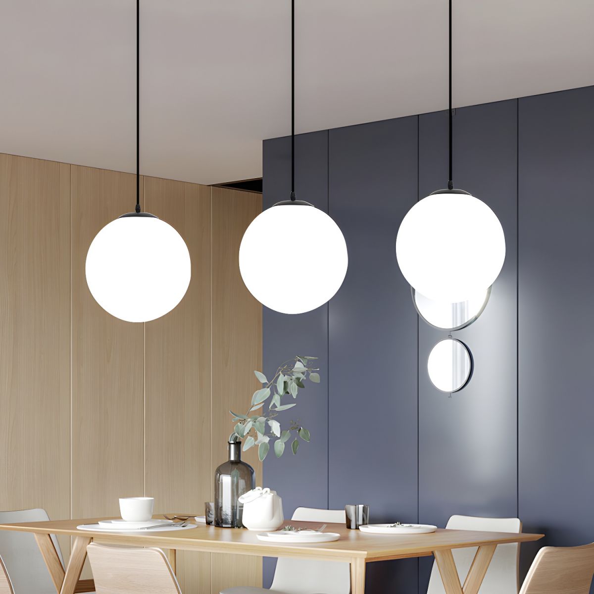 Lampa Wisząca Minimalistyczna ze Szklanym Kloszem Kulistym - Czarny