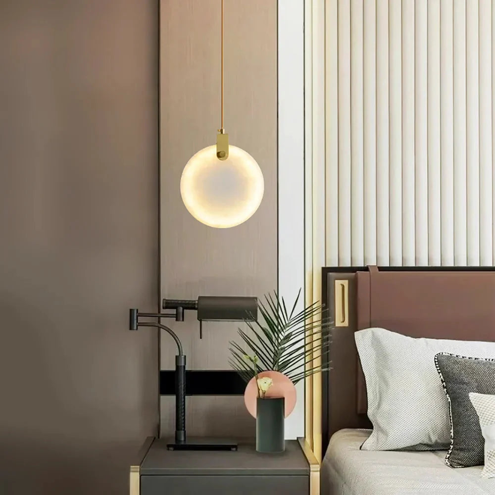Lampa Wisząca Nowoczesna z Okrągłymi Kloszami Marmurowymi na Złotej Linie - 5