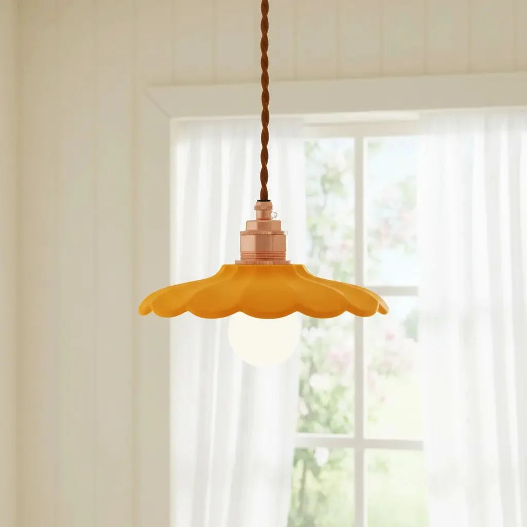 Lampa Wisząca Retro z Ceramicznym Kloszem w Kształcie Płatka - 4