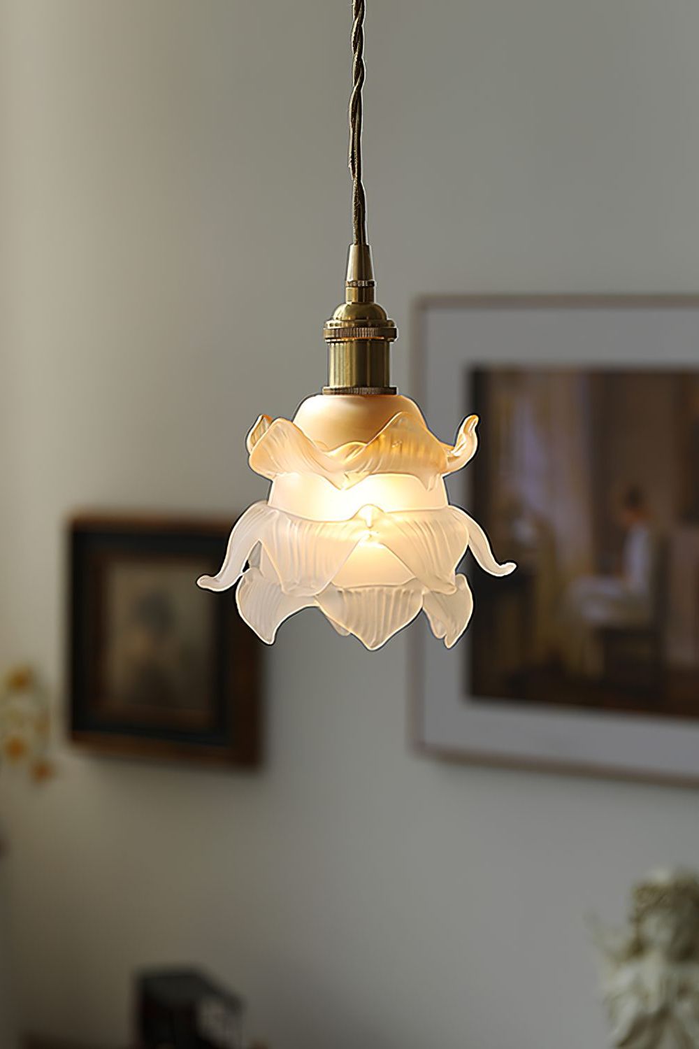 Lampa Wisząca Retro z Kwiatowym Kloszem Szklanym - 4