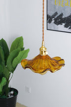 Lampa Wisząca Retro ze Szklanym Kloszem w Kształcie Kwiatu - Złoty i Brązowy