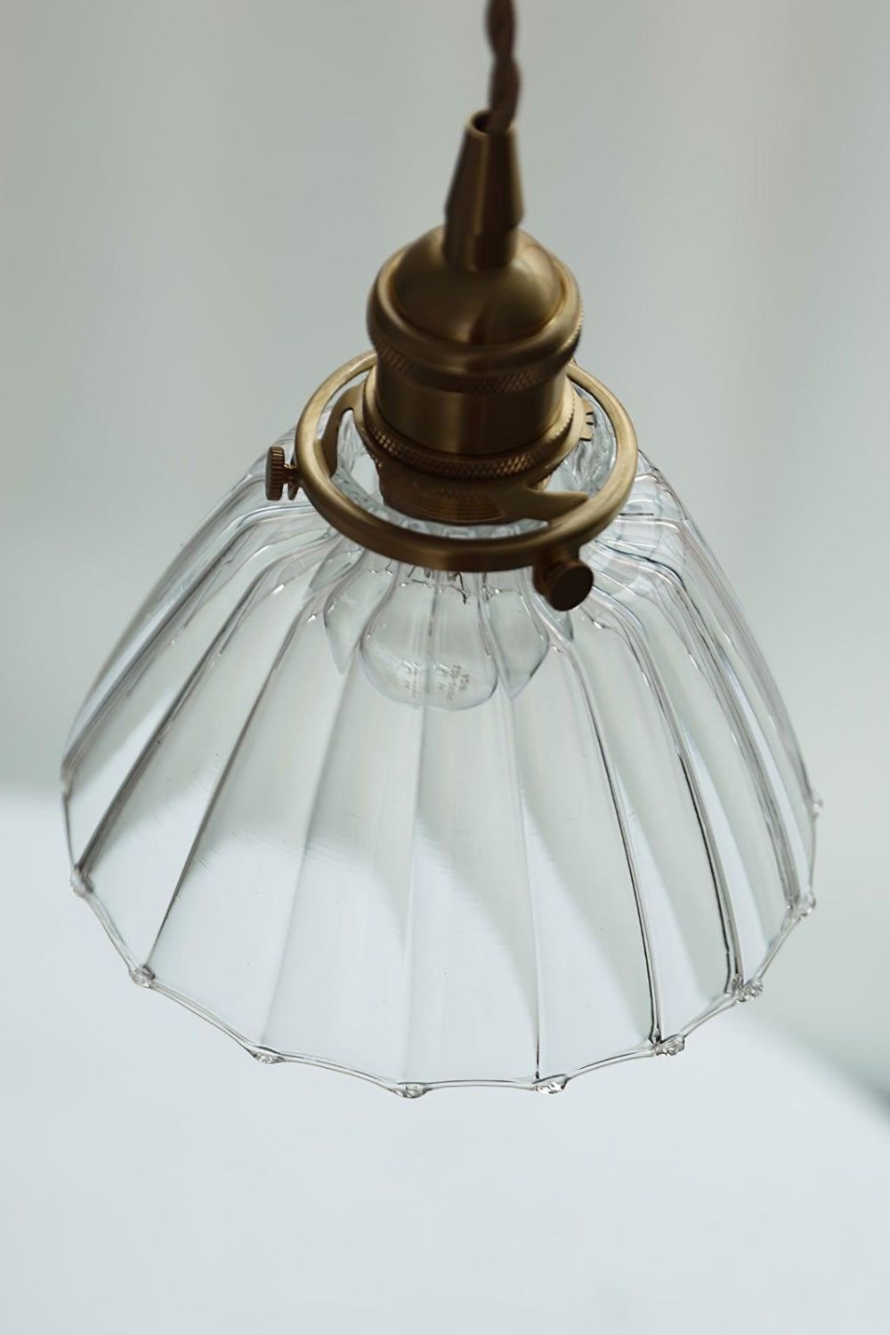 Lampa Wisząca Retro ze Szklanym Kloszem z Prążkowanego Szkła - 20