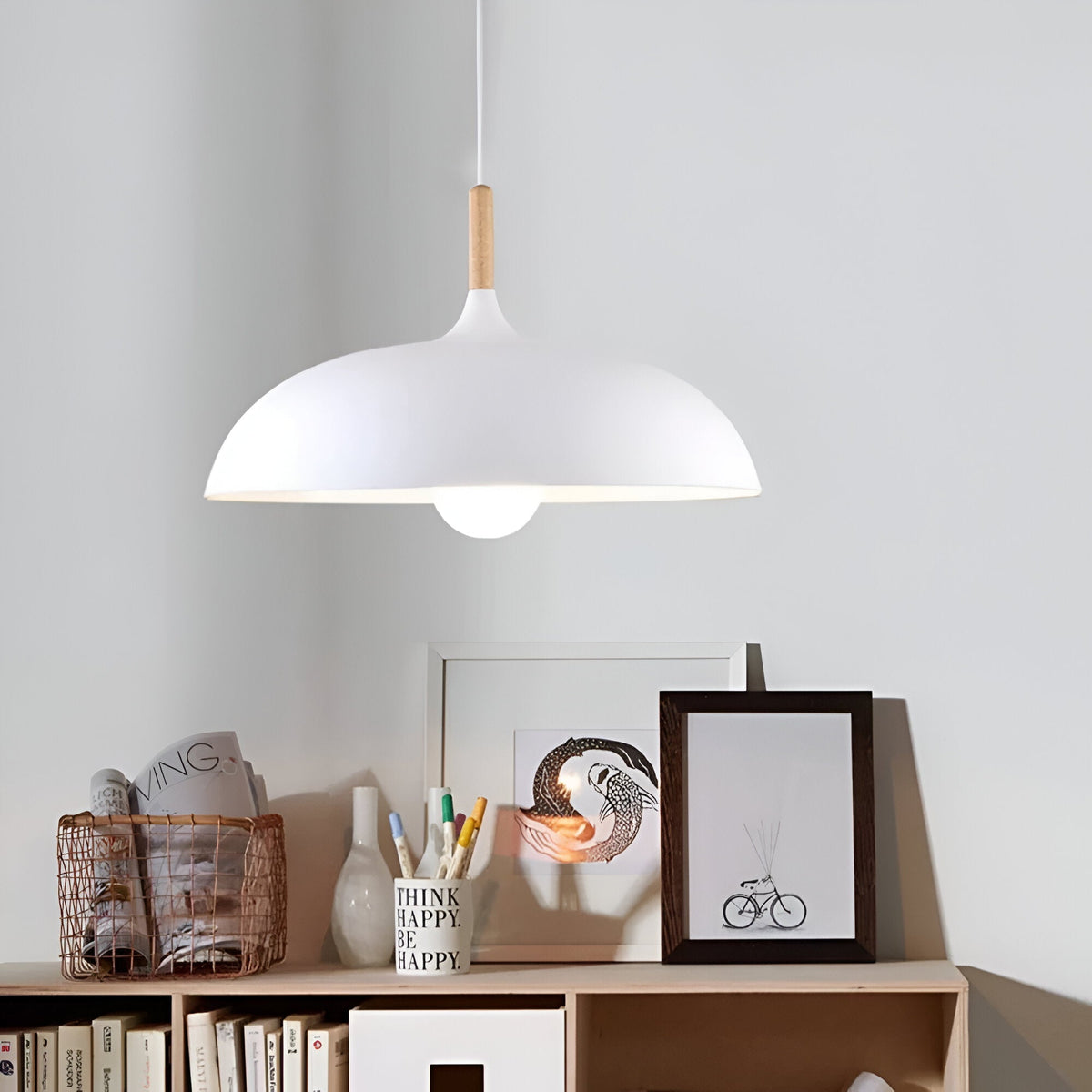 Lampa Wisząca Skandynawska z Okrągłym Kloszem i Drewnianym Akcentem - 24