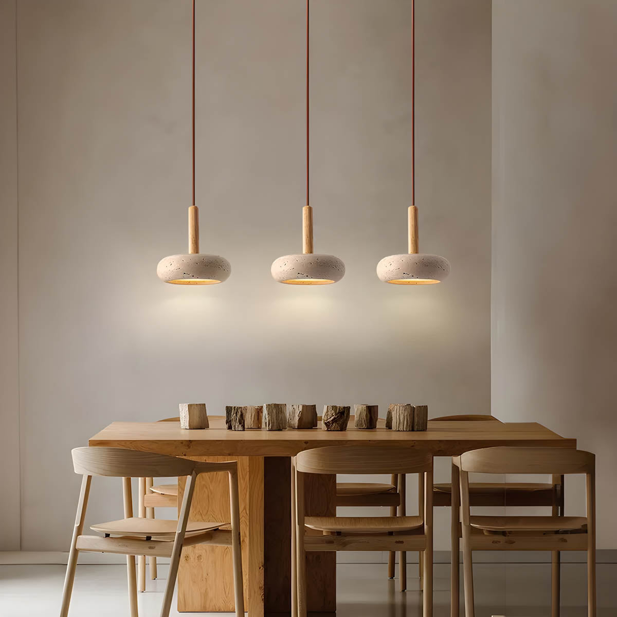 Lampa Wisząca Skandynawska z Trawertynu z Drewnianym Akcentem