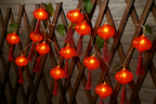 Lampki Dekoracyjne w Kształcie Lampionów z Frędzlami na Baterie - 7