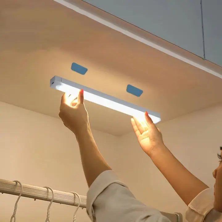 Lampa Kuchenna LED z Czujnikiem Ruchu i Akumulatorem - Ciepła biel