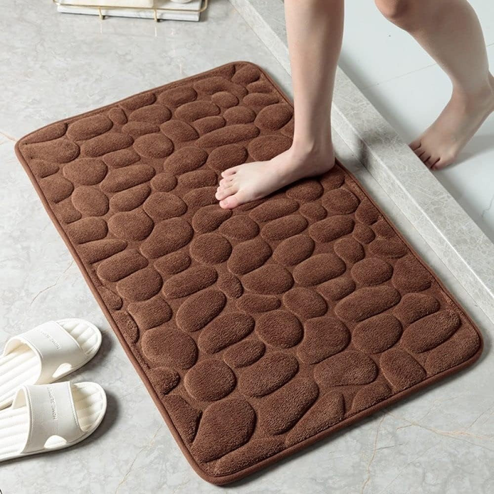 Mata Łazienkowa Antypoślizgowa z Wzorem Kamieni i Wkładem Memory Foam - Brązowy
