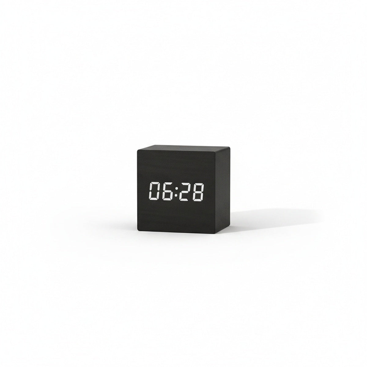 Minimalistyczny Cyfrowy Budzik LED w Kształcie Kostki - 2