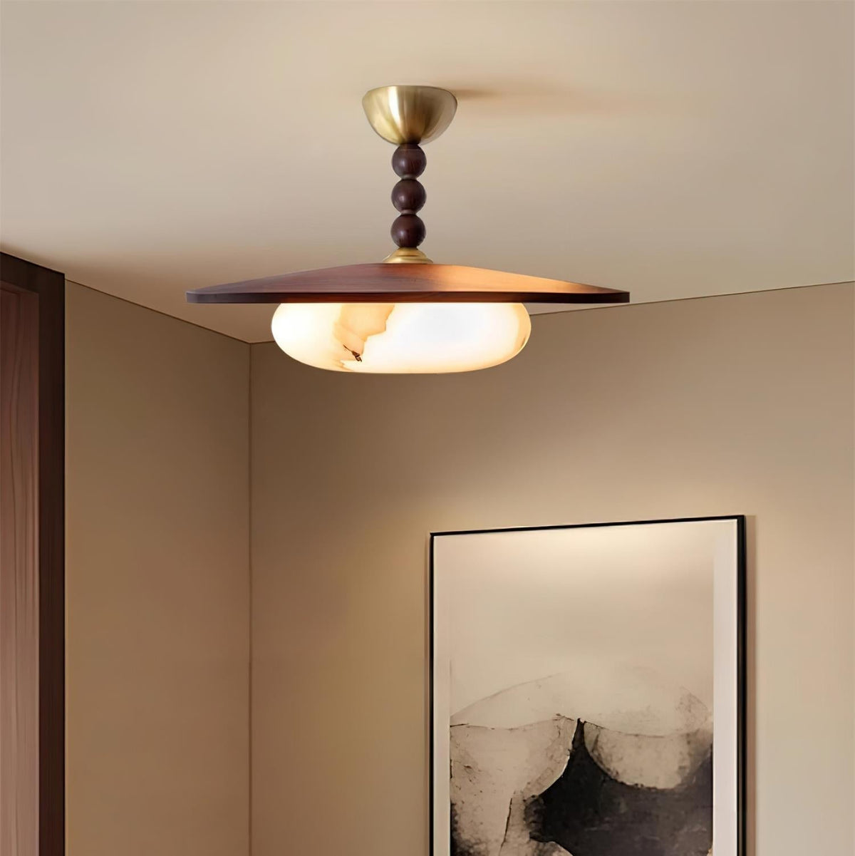 Nowoczesna Lampa Sufitowa z Drewnianym Kloszem i Mosiężnymi Detalami - 7