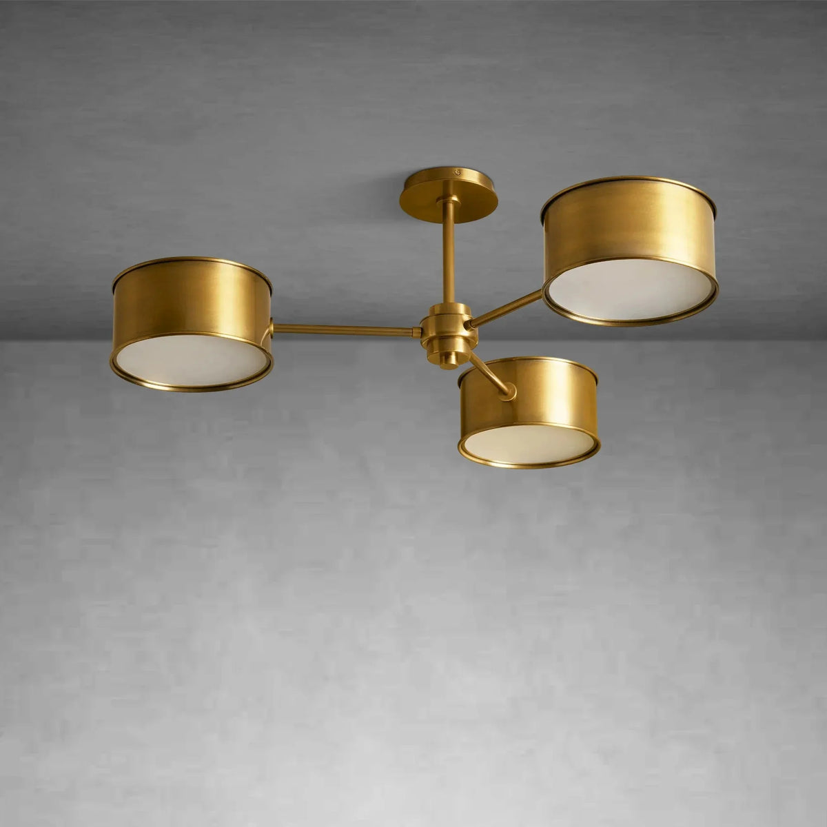 Lampa Sufitowa Art Deco z Trzema Metalowymi Kloszami - 11