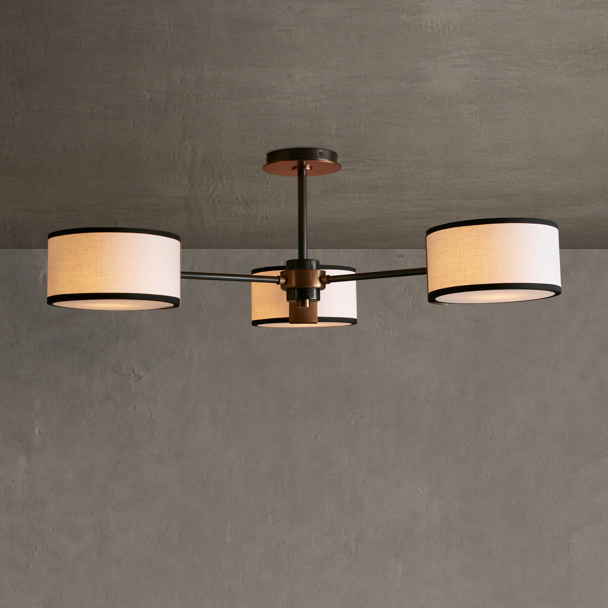 Lampa Sufitowa Nowoczesna z Trzema Cylindrycznymi Kloszami - Czarny/Biały