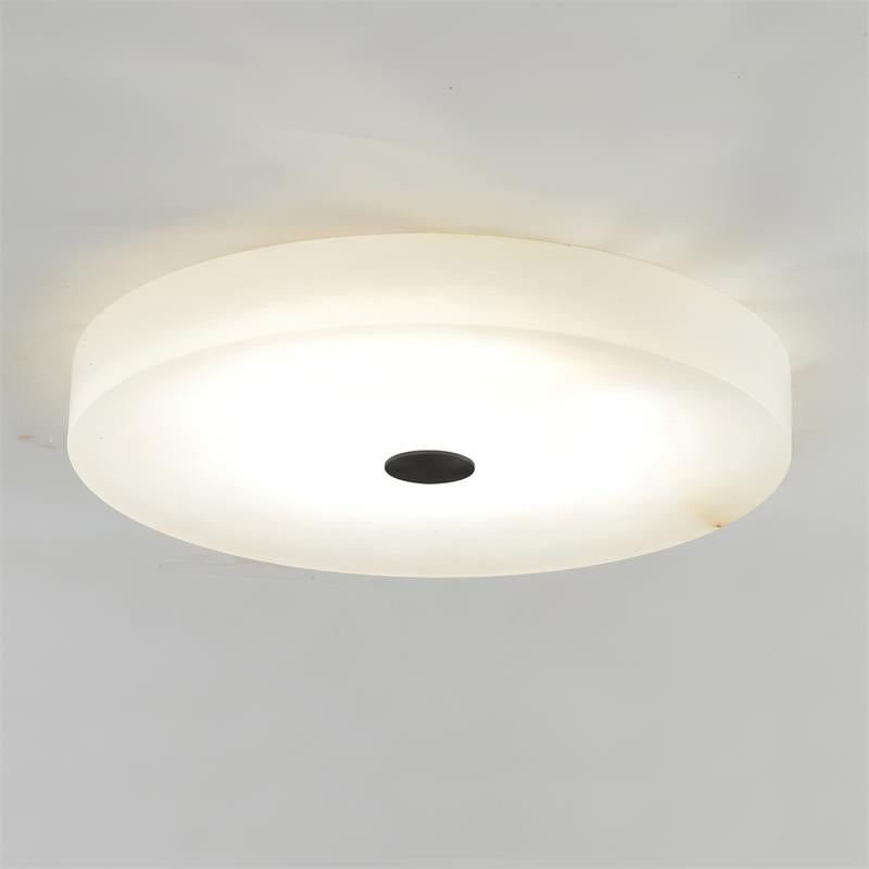 Lampa Sufitowa Okrągła Alabastrowa z Mosiężnym Akcentem - 19