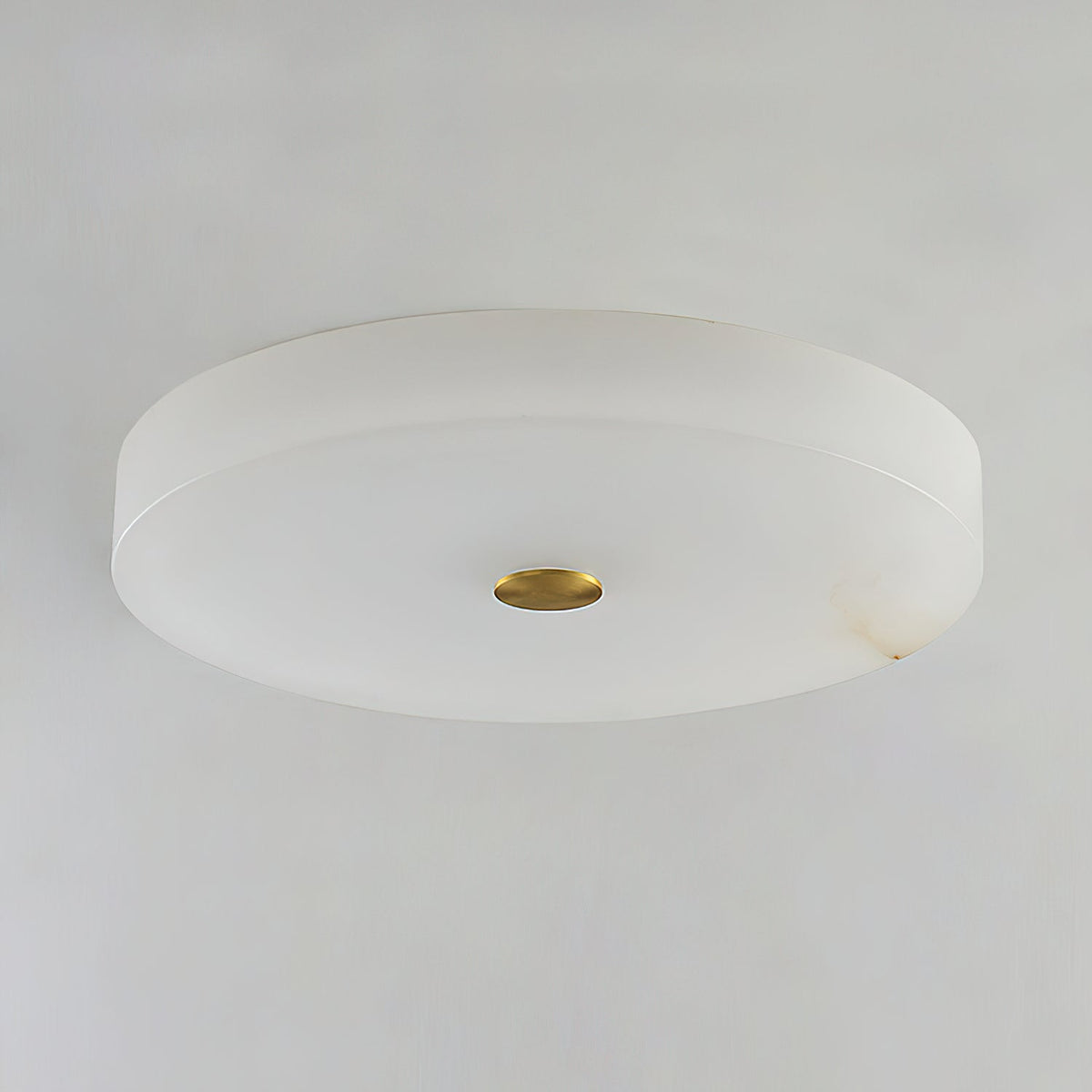 Lampa Sufitowa Okrągła Alabastrowa z Mosiężnym Akcentem - 7