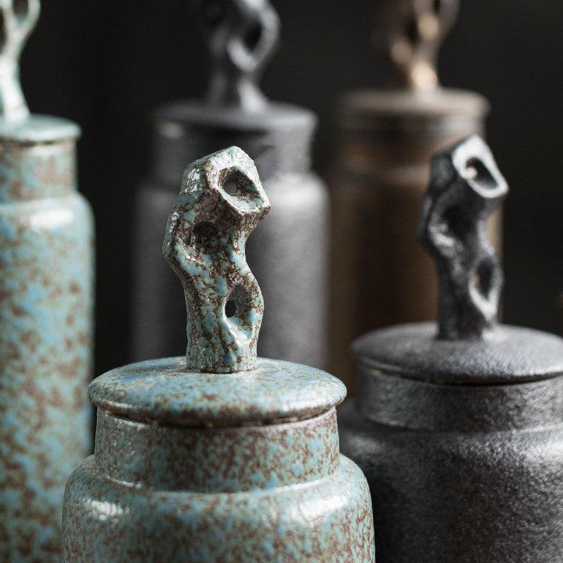 Pojemnik na Herbatę Ceramiczny z Rzeźbioną Pokrywką w Stylu Wabi-Sabi - 10