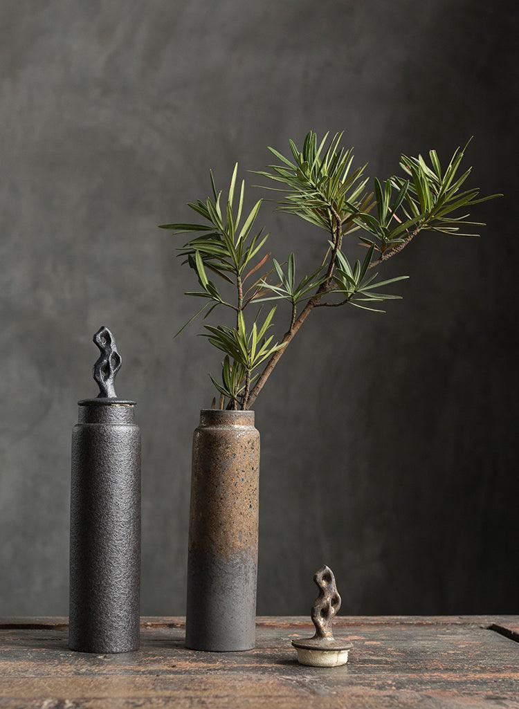 Pojemnik na Herbatę Ceramiczny z Rzeźbioną Pokrywką w Stylu Wabi-Sabi - 6