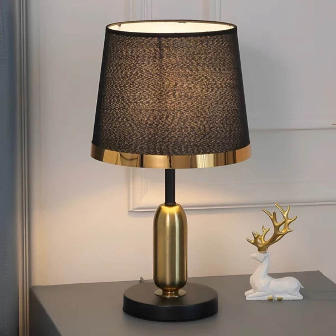 Lampa Stołowa Nowoczesna z Czarnym Abażurem i Złotą Podstawą - 3
