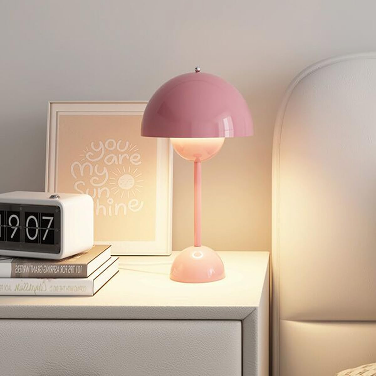 Lampa Stołowa Retro z Kloszem Kopułowym i Okrągłą Podstawą