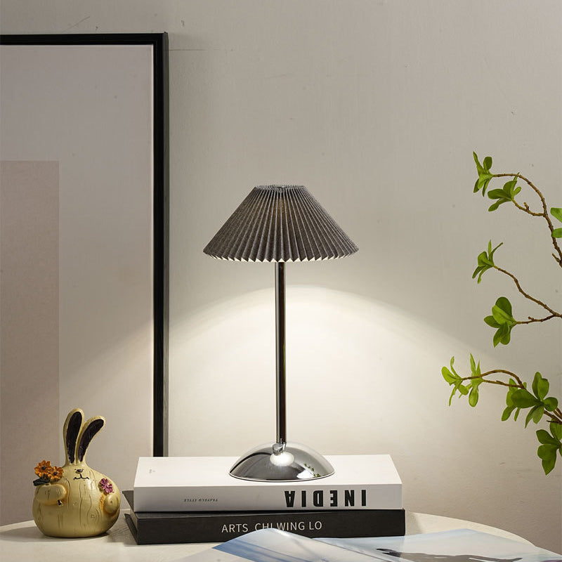 Lampa Stołowa Vintage z Plisowanym Kloszem i Akumulatorem LED - 13