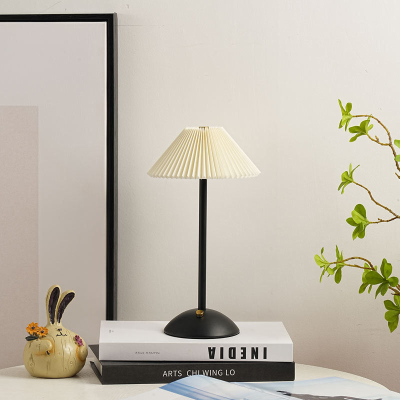 Lampa Stołowa Vintage z Plisowanym Kloszem i Akumulatorem LED - Beżowy klosz + Czarna podstawa
