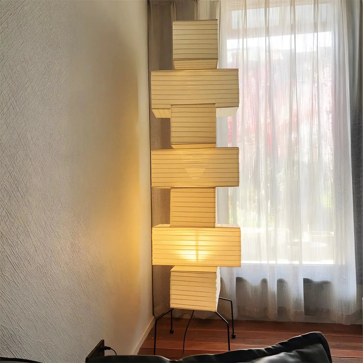 Lampa Podłogowa Japandi z Gestapelowanymi Kloszami - 10