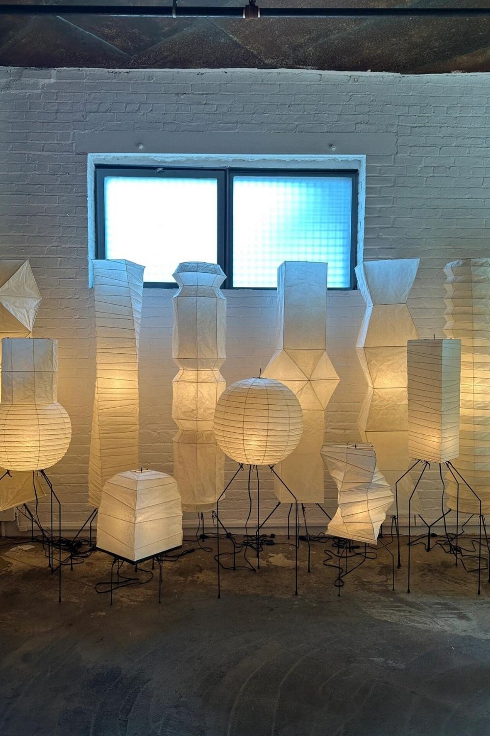 Lampa Podłogowa Japońska z Papieru Washi i Zygzakowatym Kloszem - 23