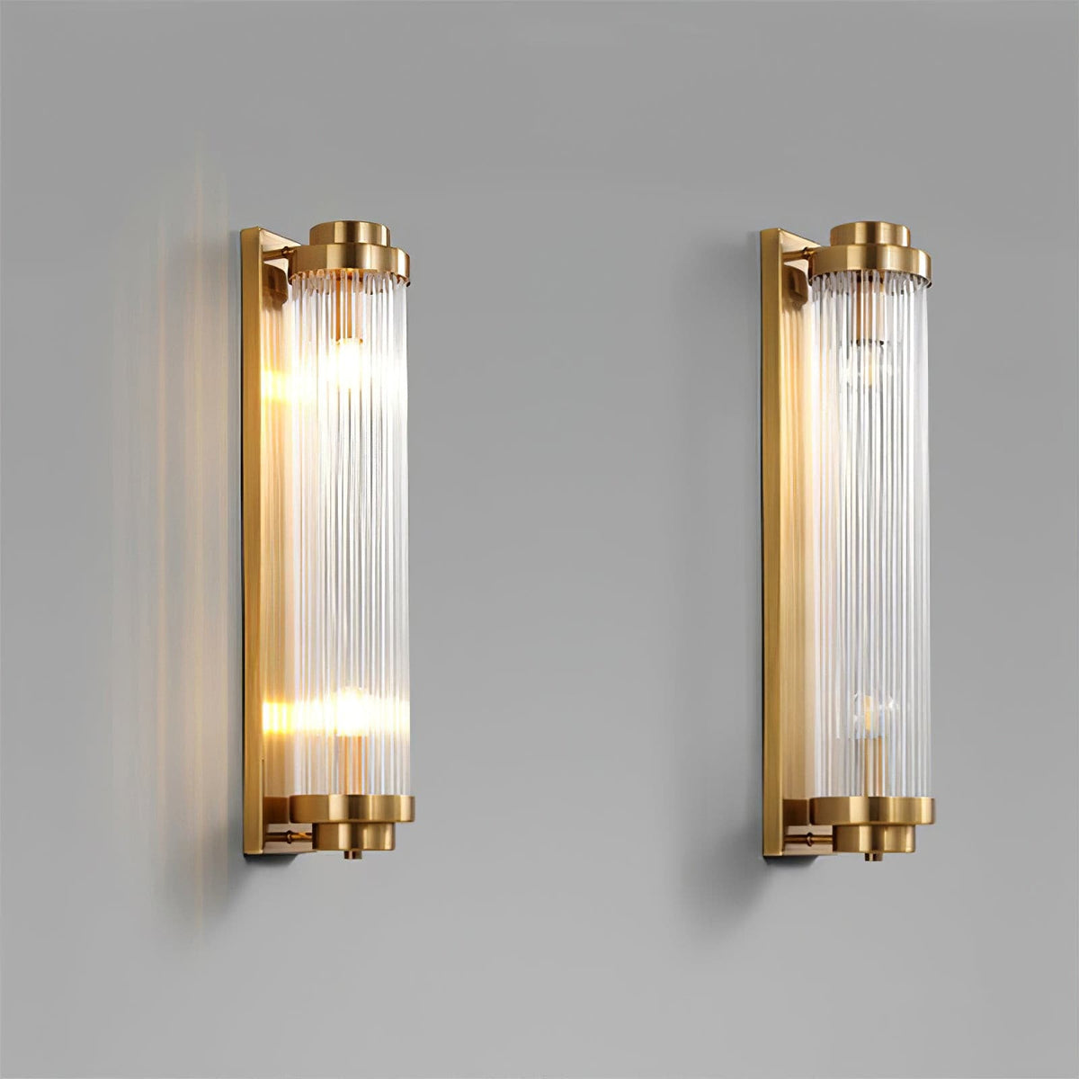 Kinkiet Art Deco ze Żłobkowanym Szklanym Kloszem i Złotą Ramą - 9