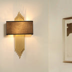 Lampa Ścienna Art Deco z Prostokątnym Kloszem i Złotymi Rurkami - Czarny