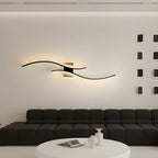 Kinkiet Nowoczesny LED Ściemnialny z Falistym Designem